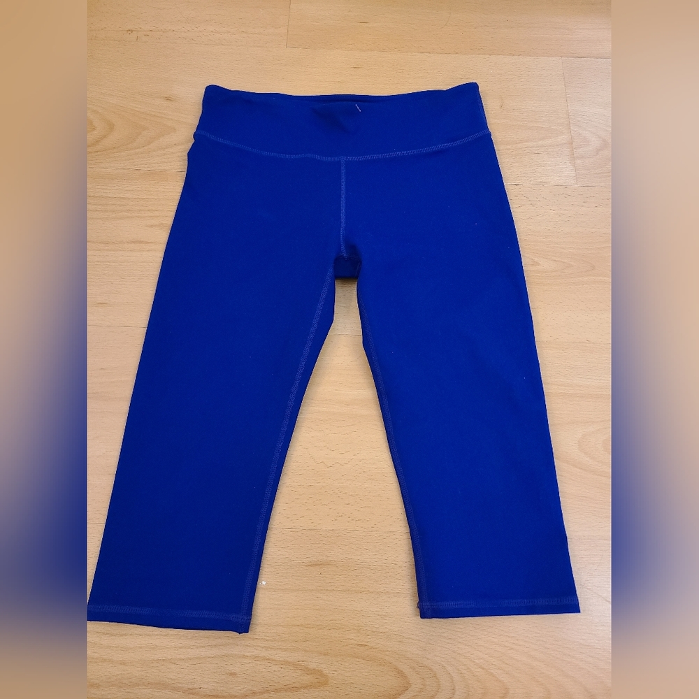 Blue legging shorts